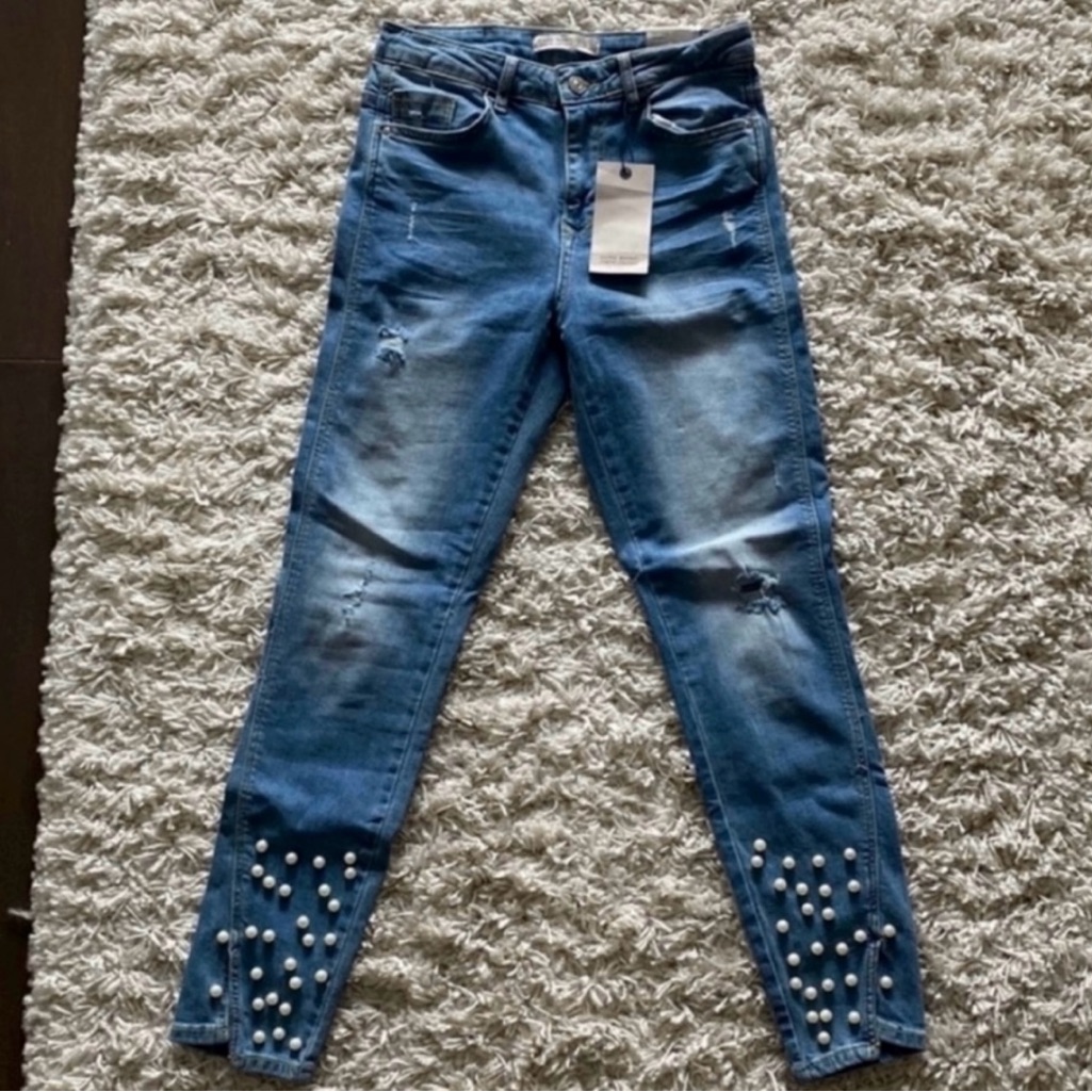 Brand New Zara Pearl Jeans